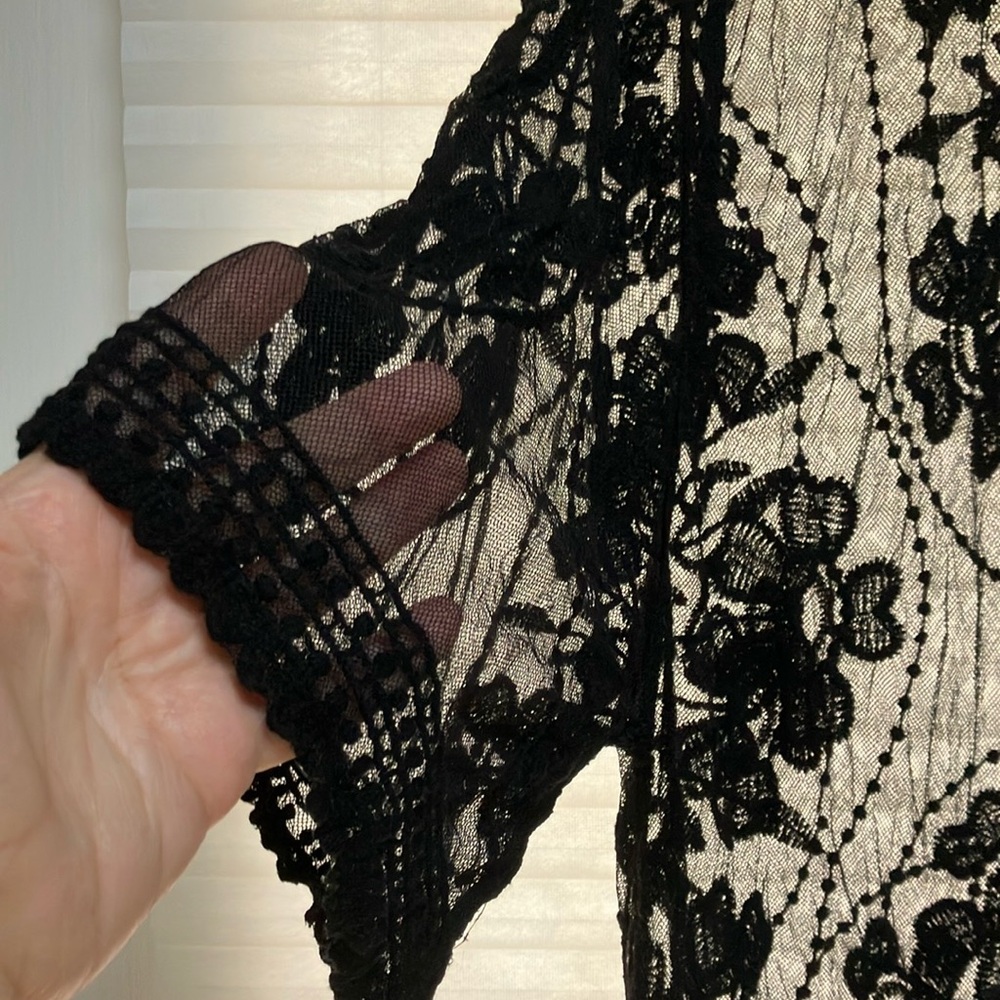 Highness Black Lace Kimono Beach CoverUp Open Cardigan One Size Fits Most - Picture 4 of 8